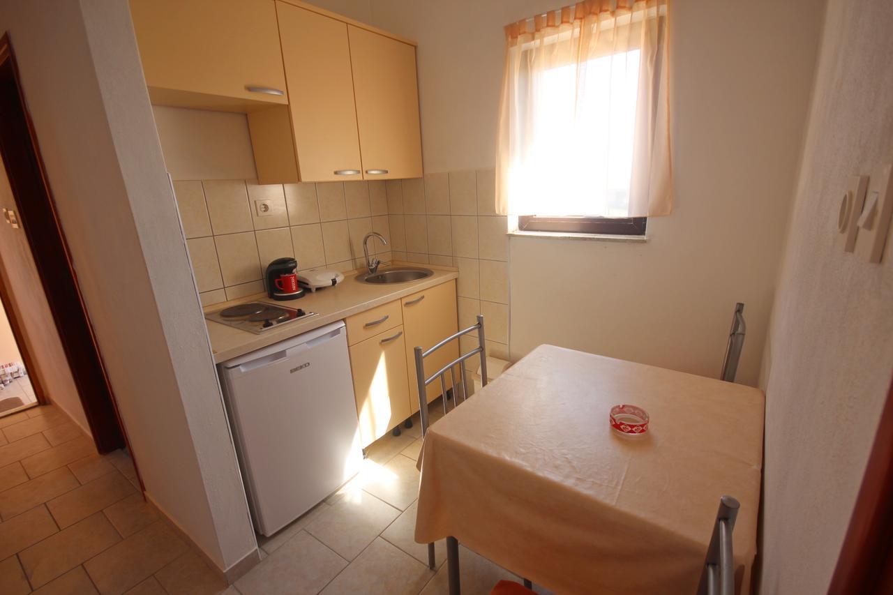 Apartments Njaco Ražanac Kültér fotó
