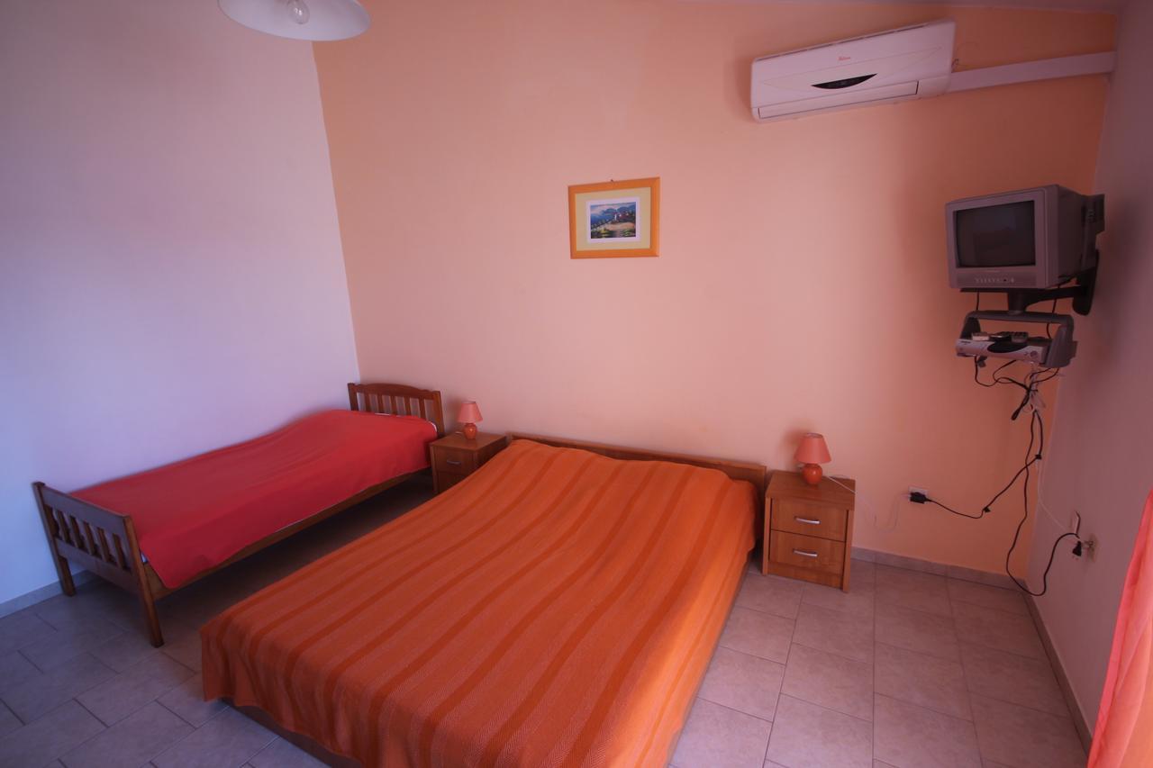 Apartments Njaco Ražanac Kültér fotó