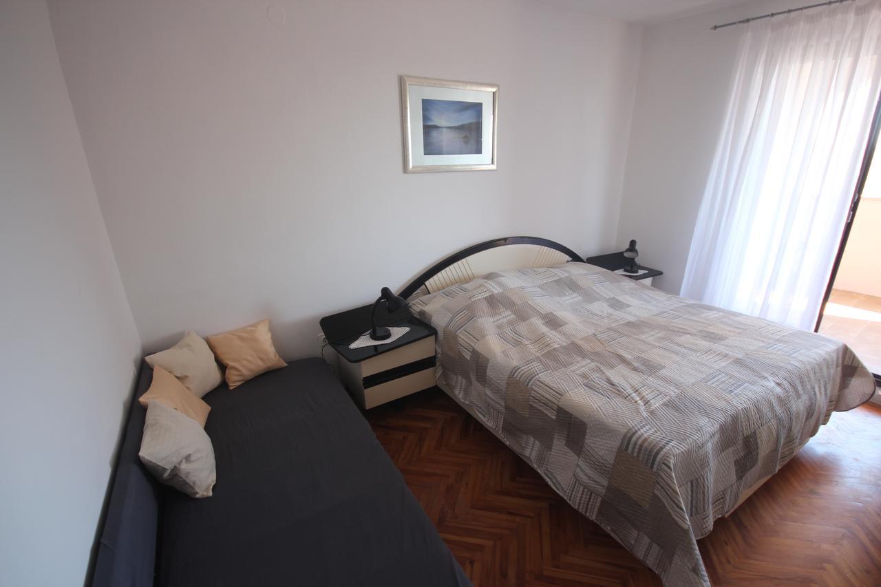 Apartments Njaco Ražanac Szoba fotó